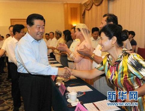 與人民在一起——中國領導人的一年足跡