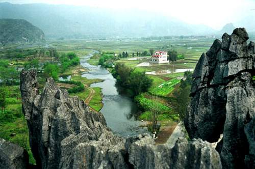 廣西10名失蹤“驢友”位置確定 大雪封山救援難度大