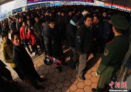 全國春運火車票發售啟動 實名制售票范圍擴大