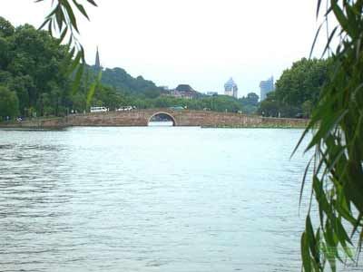 曬各大城市人均年終獎：北京最高 長春最低