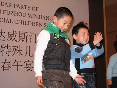 校長呼吁：給予自閉癥兒童更多關愛（圖）