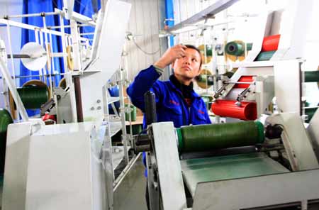 泰山體育集團(tuán)加班生產(chǎn)出口產(chǎn)品