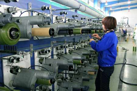 泰山體育集團(tuán)加班生產(chǎn)出口產(chǎn)品