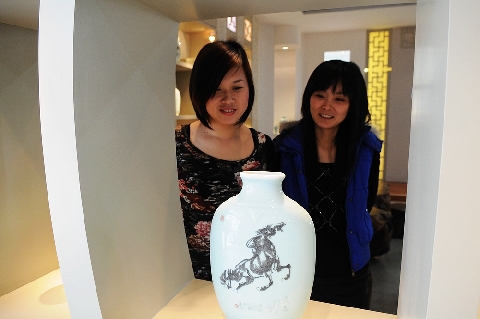 山東淄博：中國(guó)魯青瓷館開館