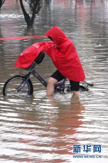全國多地迎來強降雨天氣