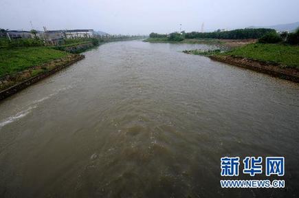 杭州余杭區水源受污染 部分地區供水停止、學校停課