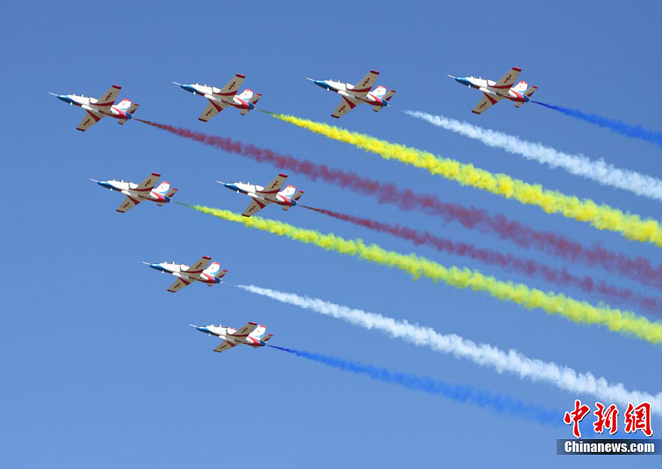 長春首屆航空展中國三支飛行表演隊齊亮相