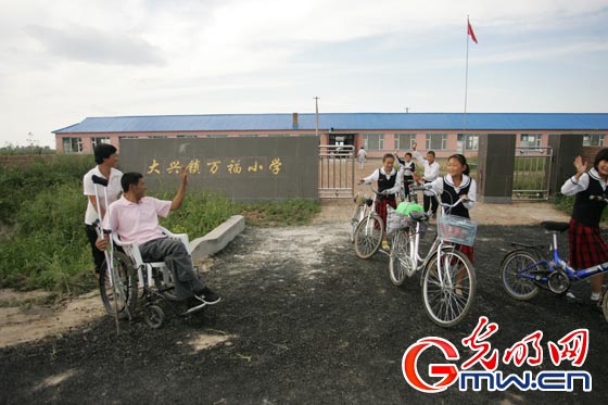 最美鄉村教師杜順:血液里沒了學生,心臟就不會跳動