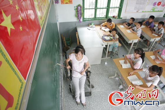 最美鄉村教師任影：心中有太陽，人生沒有陰雨天