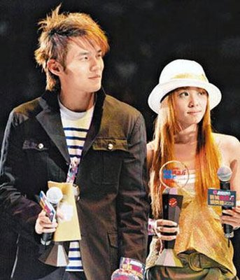 揭明星不堪情史 周潤(rùn)發(fā)喝洗潔精樂基兒割腕