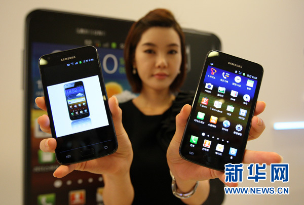 全國手機用戶達9.4億