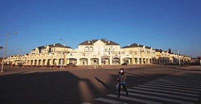 鄂爾多斯人均有2.7套房 家家房地產戶戶典當行