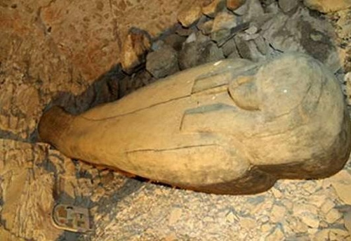 埃及古墓發現3000年前女尸木乃伊保存完好