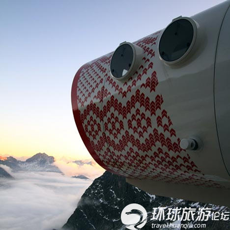 阿爾卑斯山頂的懸空旅館 你敢住嗎？