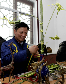 克拉瑪依：逛廟會(huì) 過(guò)大年