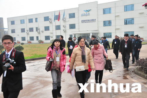 金龍魚(yú)武漢工廠舉辦媒體開(kāi)放日活動(dòng)