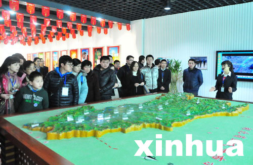 金龍魚武漢工廠舉辦媒體開放日活動