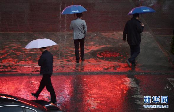 “雨雪風沙齊至”：最近天氣有點亂 出門請注意