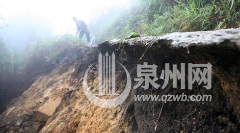 安溪南安遭遇百年不遇冰雹暴雨侵襲(圖)