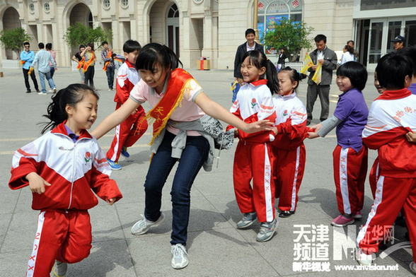 天津：低保、單親、外來務(wù)工子女圓夢母親節(jié)