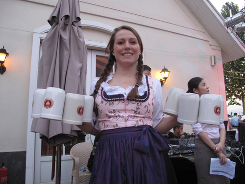 第十屆中關(guān)村國際美食節(jié)暨2012七葉香山夏日狂歡季開幕