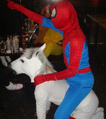 揭秘日本牛郎 月入竟4萬(wàn)美元