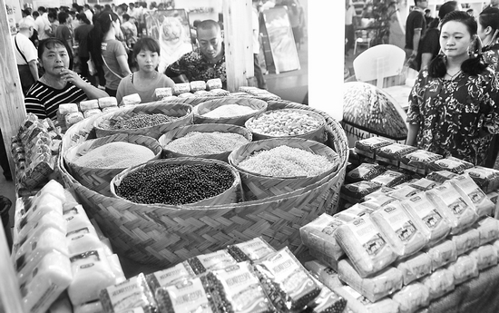 安徽:農(nóng)交會(huì)經(jīng)貿(mào)合作簽“大單”