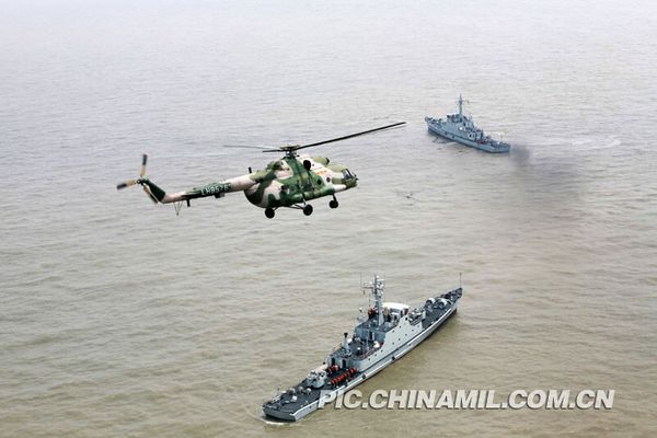 中國戰艦疑遭不明潛艇偵查 反潛直升機緊急起飛