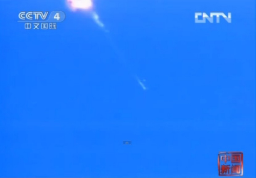 實(shí)拍：中國(guó)空軍殲11戰(zhàn)機(jī)對(duì)抗空戰(zhàn)(組圖)