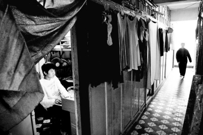 調查繞著走 香港板間房成“隱形”