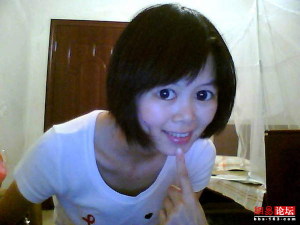 蛇精引發(fā)PS熱潮 全民惡搞掀高潮