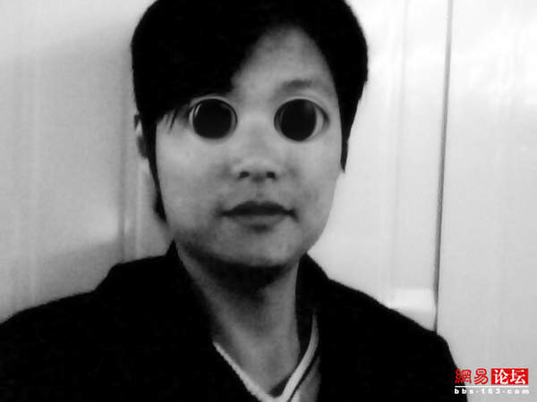 蛇精引發(fā)PS熱潮 全民惡搞掀高潮