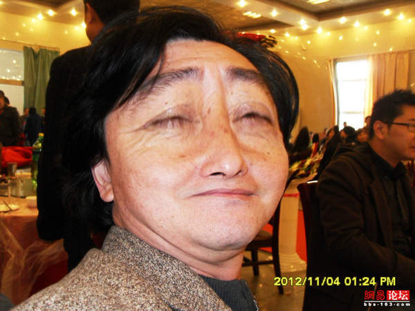 蛇精引發PS熱潮 全民惡搞掀高潮