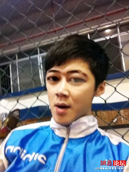 蛇精引發(fā)PS熱潮 全民惡搞掀高潮