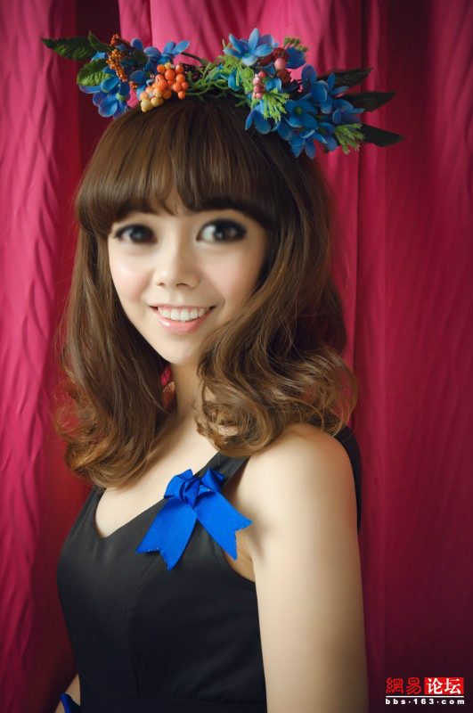 蛇精引發(fā)PS熱潮 全民惡搞掀高潮