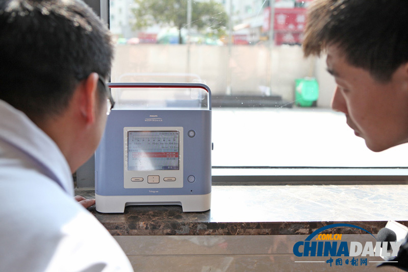 浙江父母自制呼吸機續：付學朋用上了愛心呼吸機