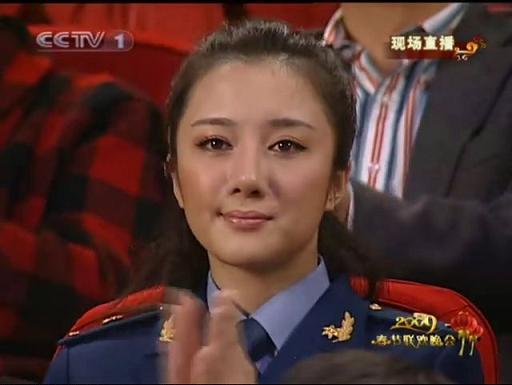 《我是歌手》淚點女走紅 盤點意外走紅的神秘觀眾