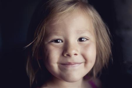 美國6歲女孩實(shí)為男兒身 被禁用女廁遭議論(圖)