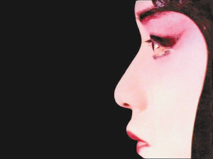 揭張國(guó)榮拍霸王別姬幕后事 為受辱女替身打抱不平