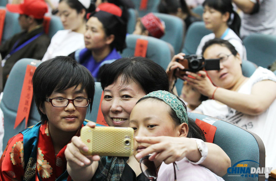 200名少數民族兒童來京免費接受先心病手術