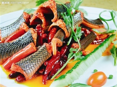 岳陽(yáng)日均吃蛇2千斤遭圍觀 揭秘非法經(jīng)營(yíng)窩點(diǎn)（組圖）