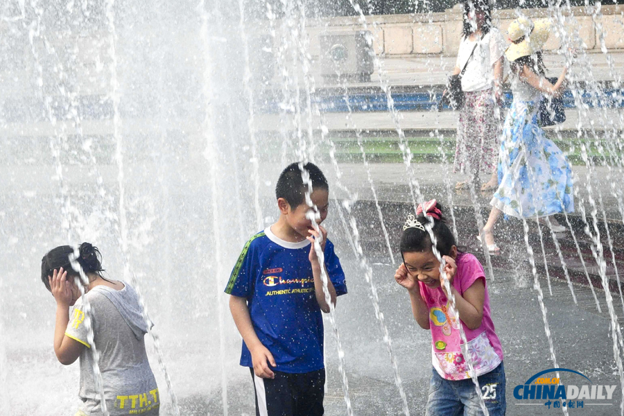 中國日報聚焦全國多地高溫天氣