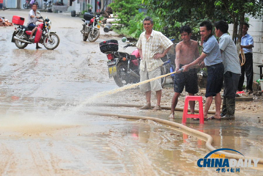 高清：強降雨致廣東梅州部分地區(qū)受災(zāi)