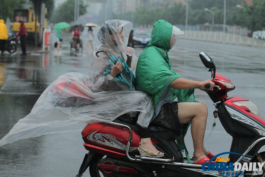 高清圖：北京今天持續降雨天氣 局地暴雨