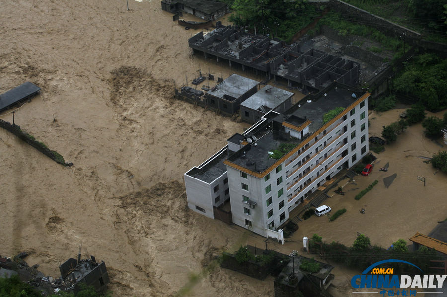 云南昭通大關縣遭遇洪災 交通通信中斷5萬余人受災