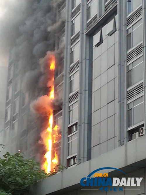 北京武警交通指揮部大樓空調(diào)爆炸引發(fā)火災(zāi)