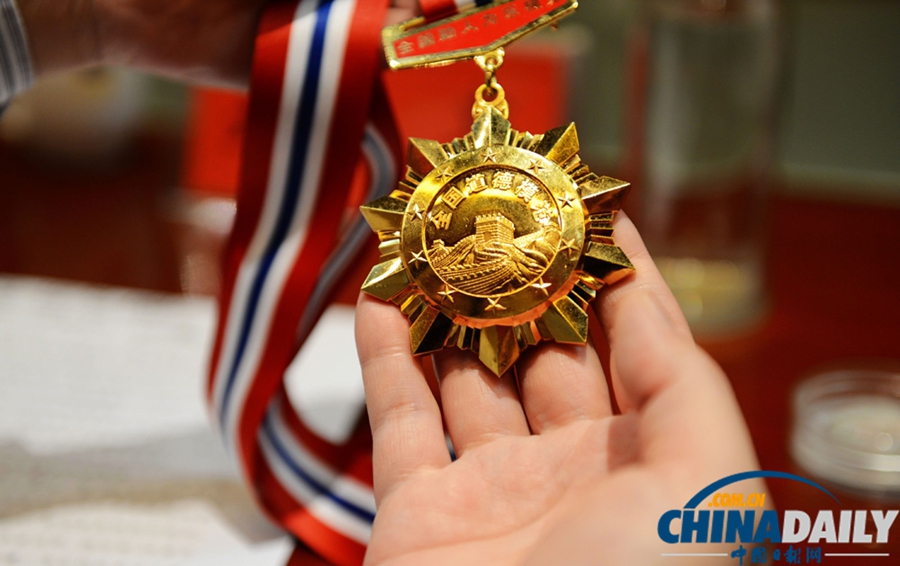 第四屆全國道德模范黃久生回老家受歡迎