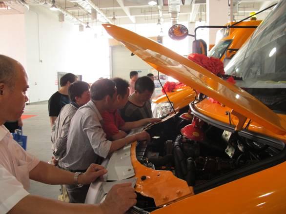 2013年湖南教育裝備暨校車展示會在長沙舉行