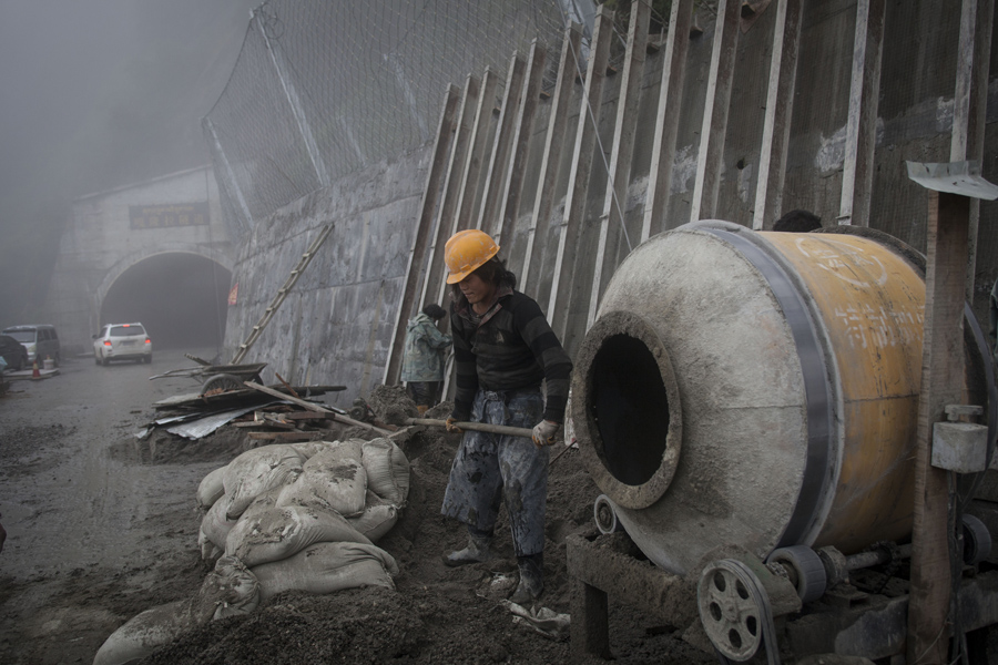 圖片故事：路通墨脫 從天塹到通途