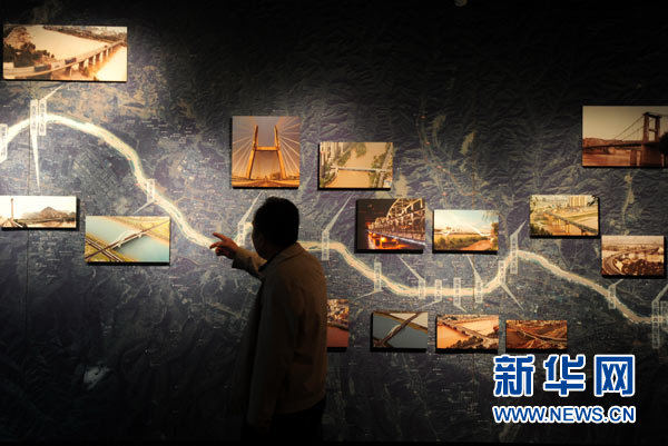 為實現(xiàn)中國夢提供強(qiáng)大文化力量